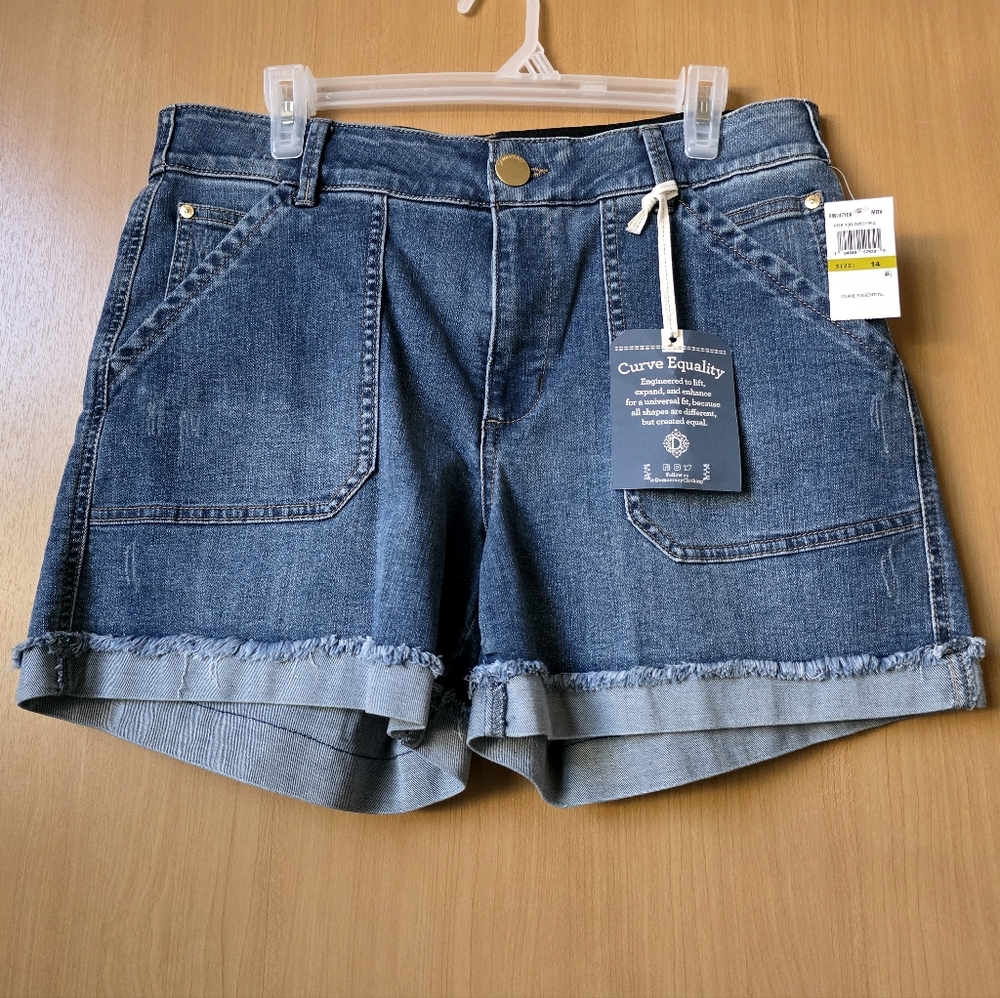 Democracy “Curve Equality” Ab Solution Denim Shorts – Size 14 NWT - Picture 2 of 14